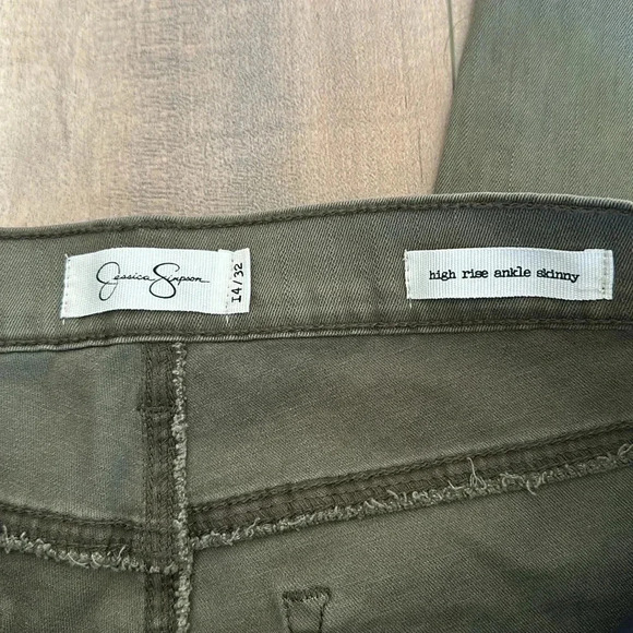 NWT Jessica Simpson Women's High Rise Skinny Ankle Jean Olive Green Sz 14 - Picture 5 of 8